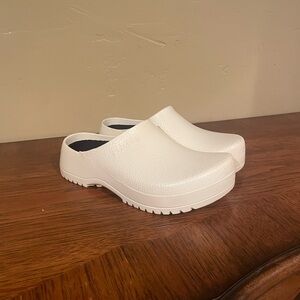Birkenstock Classic White Clogs